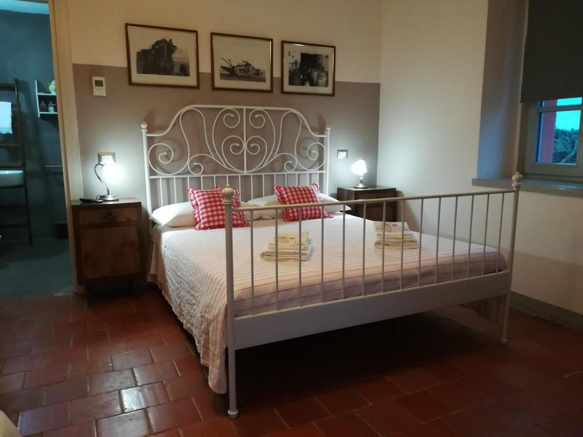 לינה וארוחת בוקר Il Casale Di Giulia Di אפריליה מראה חיצוני תמונה