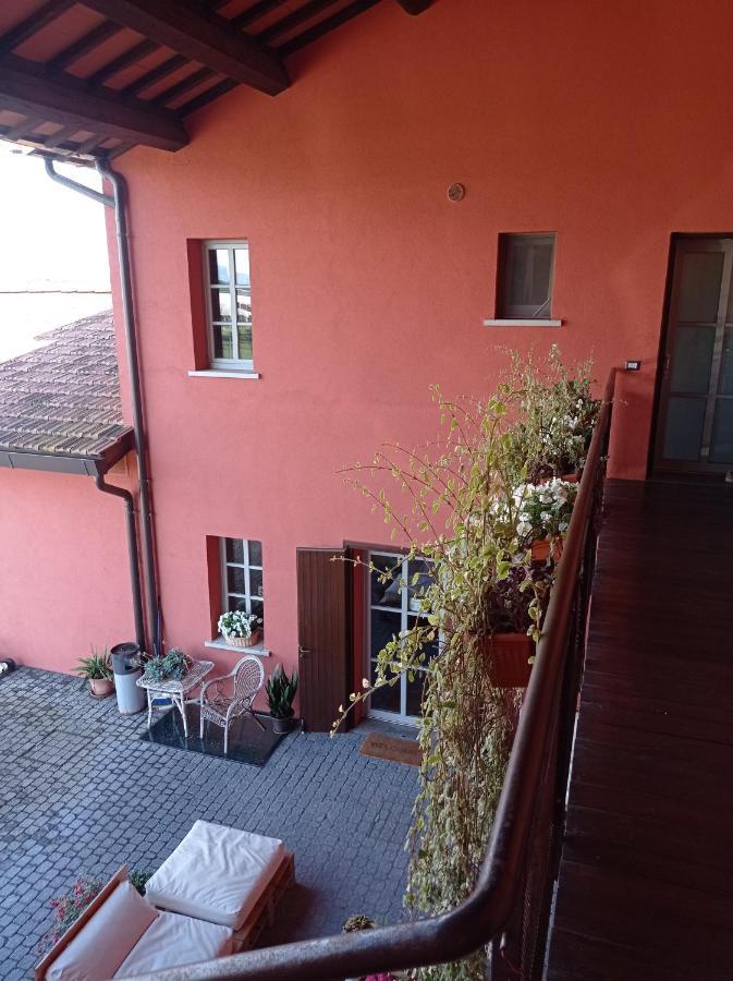 לינה וארוחת בוקר Il Casale Di Giulia Di אפריליה מראה חיצוני תמונה