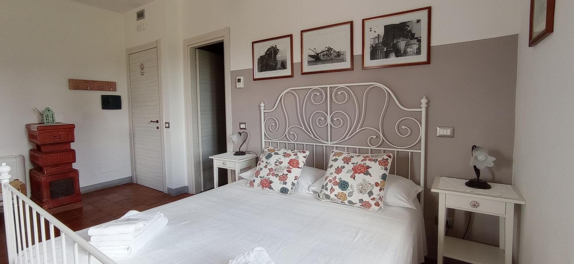 לינה וארוחת בוקר Il Casale Di Giulia Di אפריליה חדר תמונה