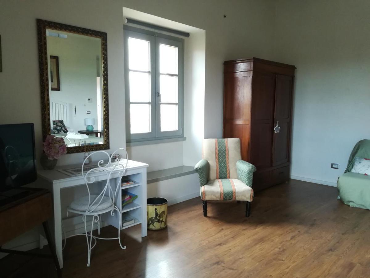 לינה וארוחת בוקר Il Casale Di Giulia Di אפריליה מראה חיצוני תמונה
