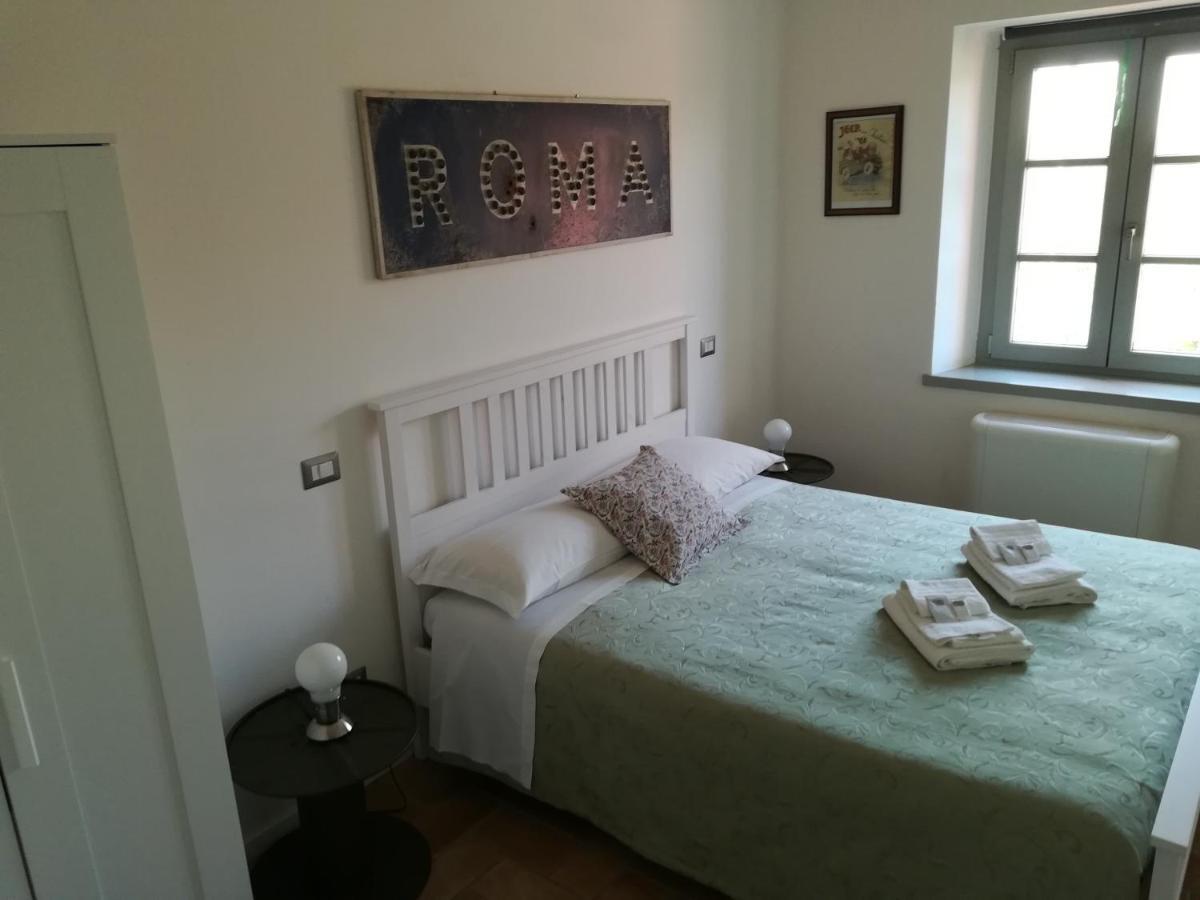 לינה וארוחת בוקר Il Casale Di Giulia Di אפריליה מראה חיצוני תמונה